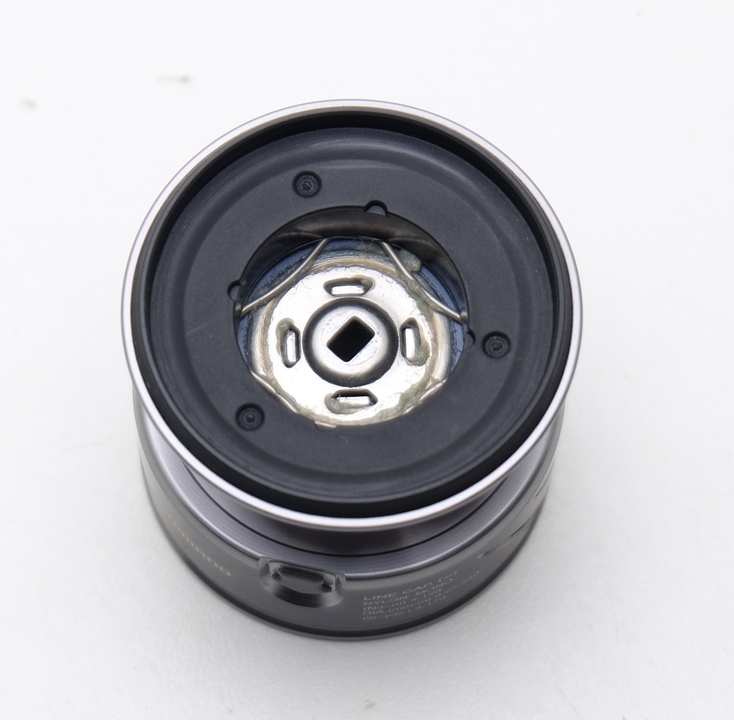 Шпуля shimano stradic 15 c3000/2500 Шпуля shimano stradic 15 c3000/2500