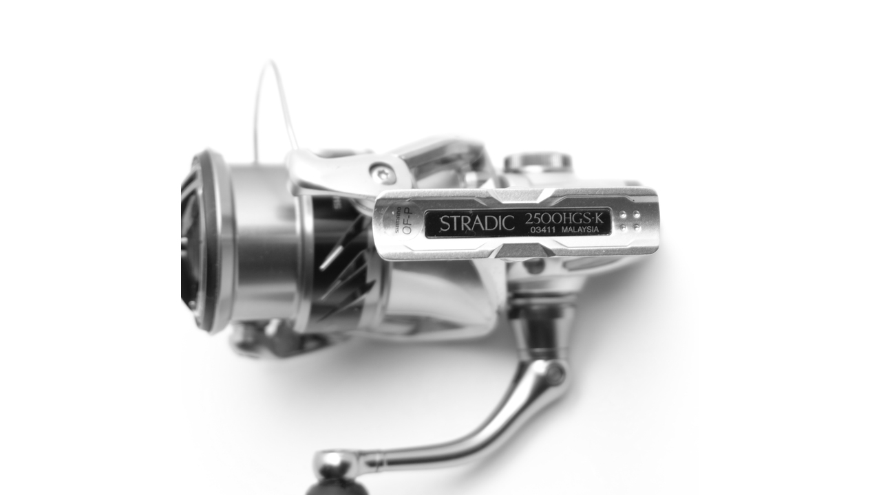 Катушка shimano stradic 15 2500hgs новогодняя цена!