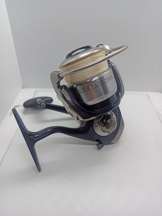 Катушка спиннинговая daiwa certate 04 2500 