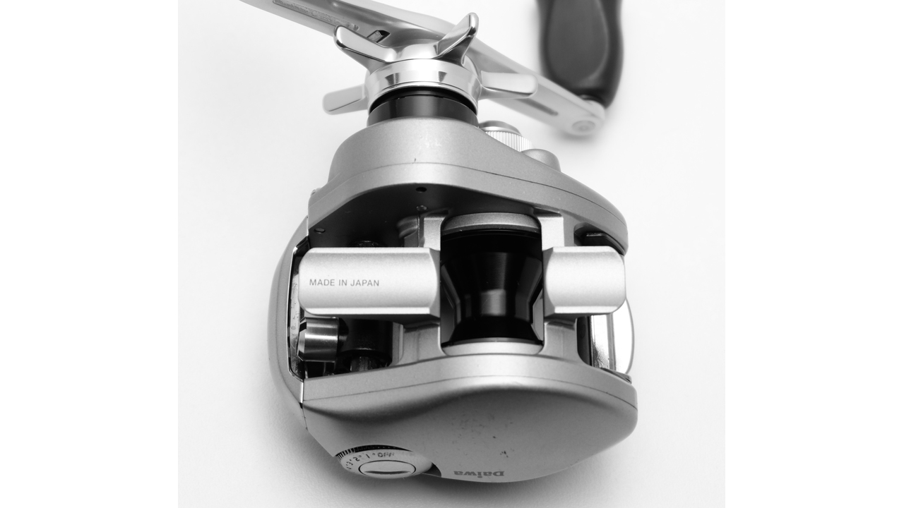 Катушка мультипликаторная daiwa td-z 100ml u.s.trail Катушка мультипликаторная daiwa td-z 100ml u.s.trail