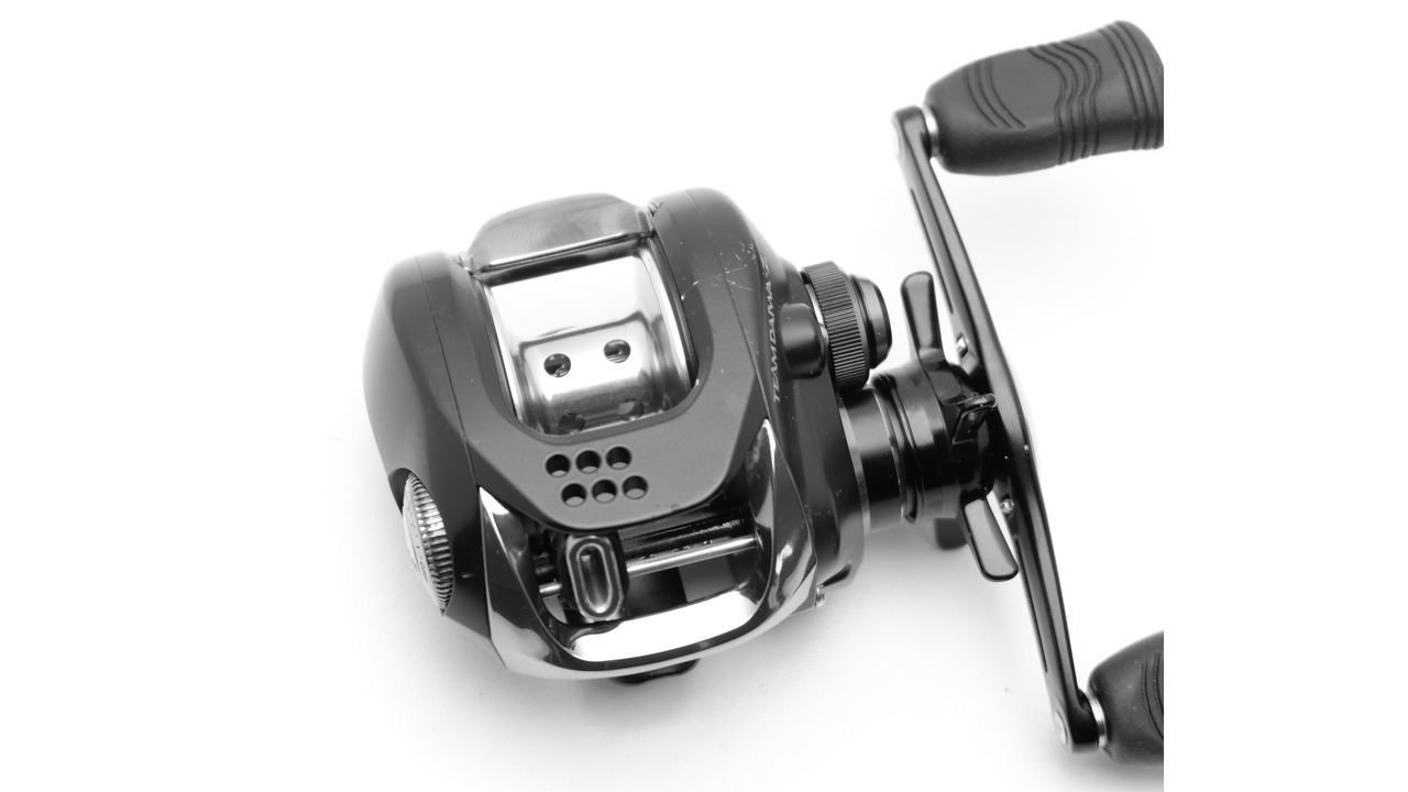 Катушка мультипликаторная daiwa td-z bbs left hand Катушка мультипликаторная daiwa td-z bbs left hand