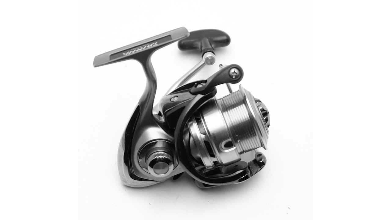 Катушка спиннинговая daiwa exceller 17 2506h суперцена!