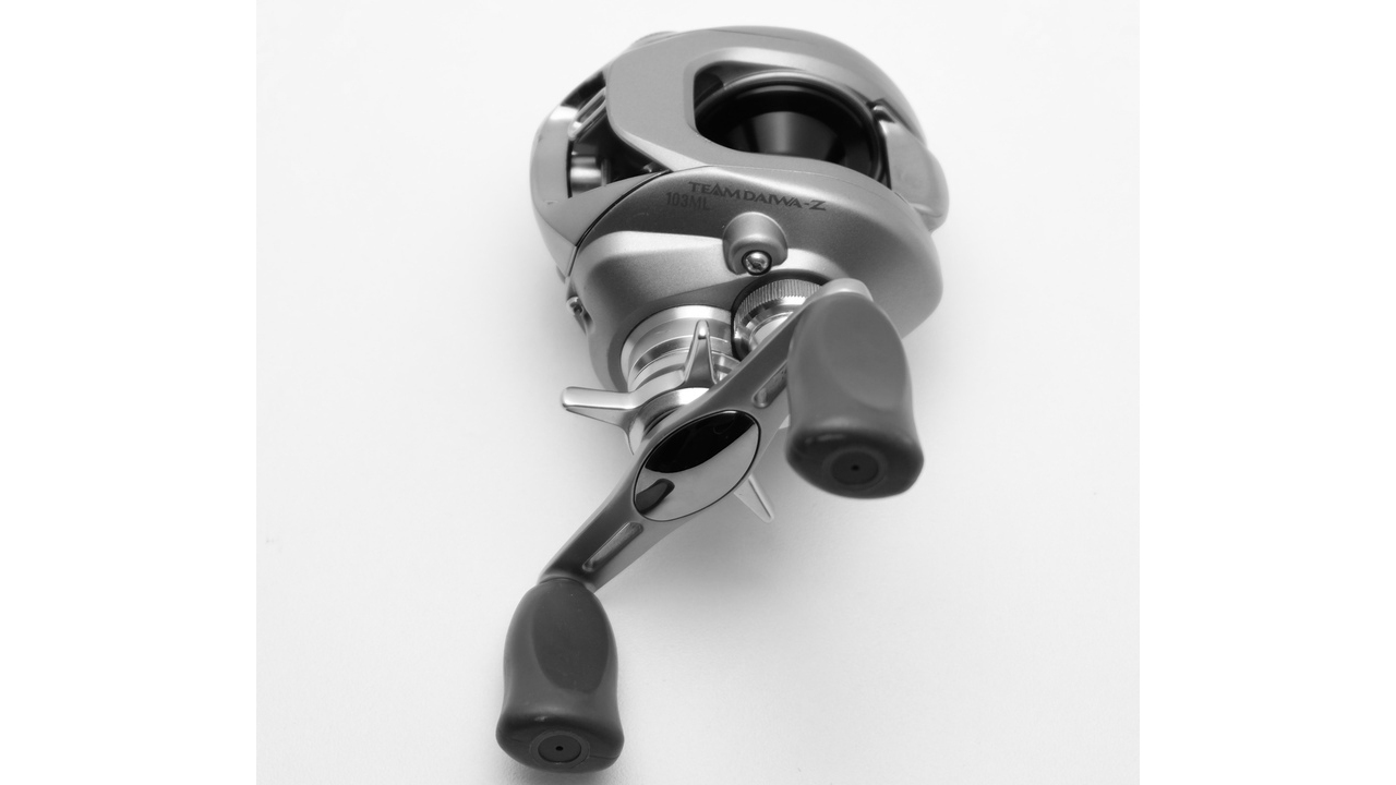 Крышка корпуса daiwa td-z 103 ml деталь на схеме под номером 59