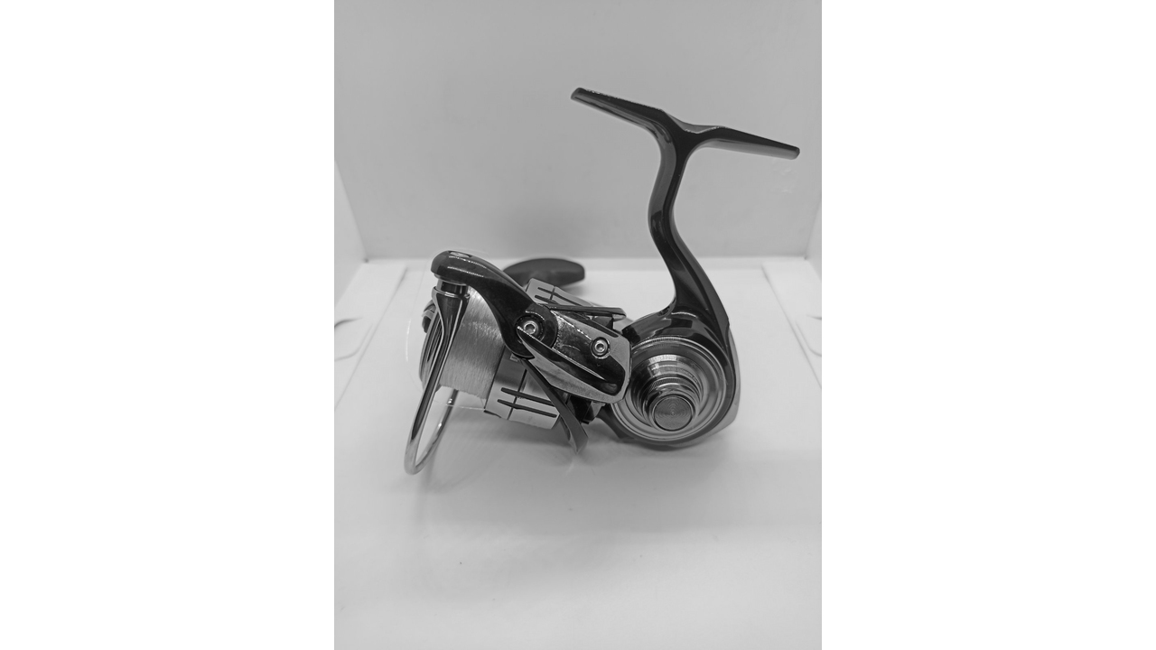 Катушка спиннинговая 19 lt certate 2500 Катушка спиннинговая 19 lt certate 2500