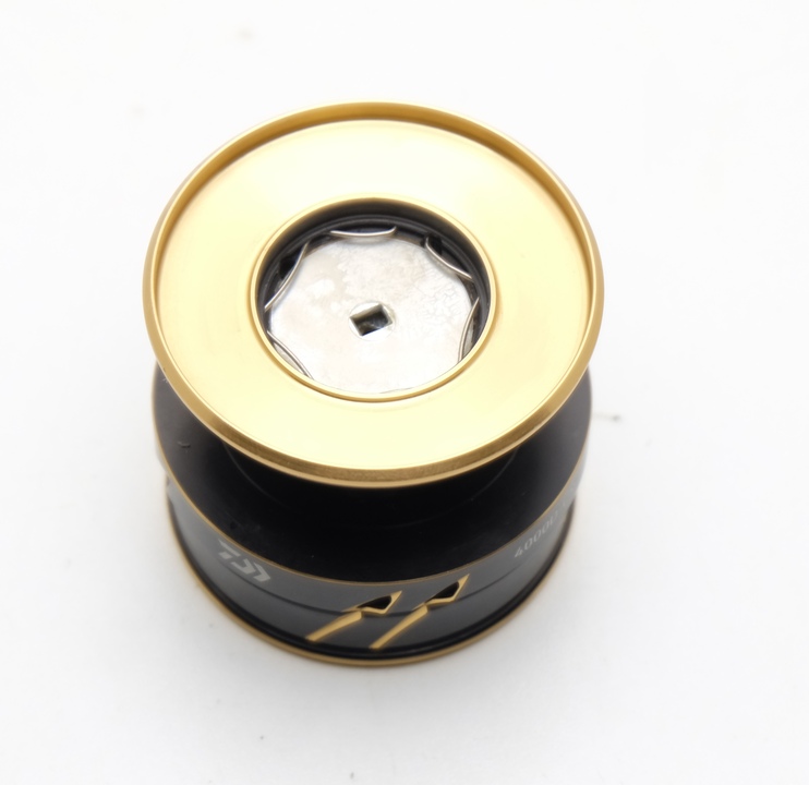 Шпуля daiwa 22 caldia sw 4000-cxh