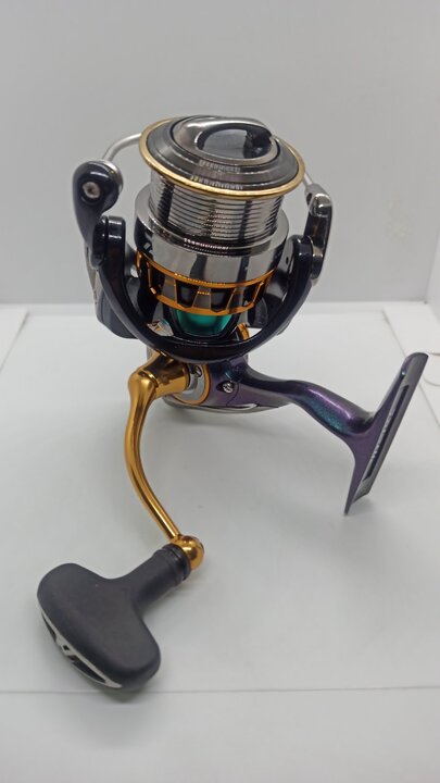 Катушка спиннинговая daiwa emeraldas 15 air 2508 pe-h