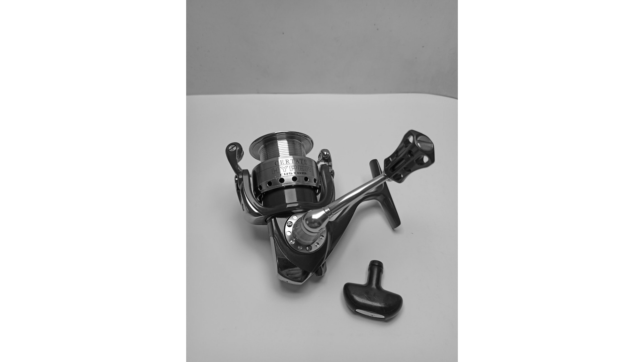 Катушка спиннинговая daiwa certate 04 3000 custom body
