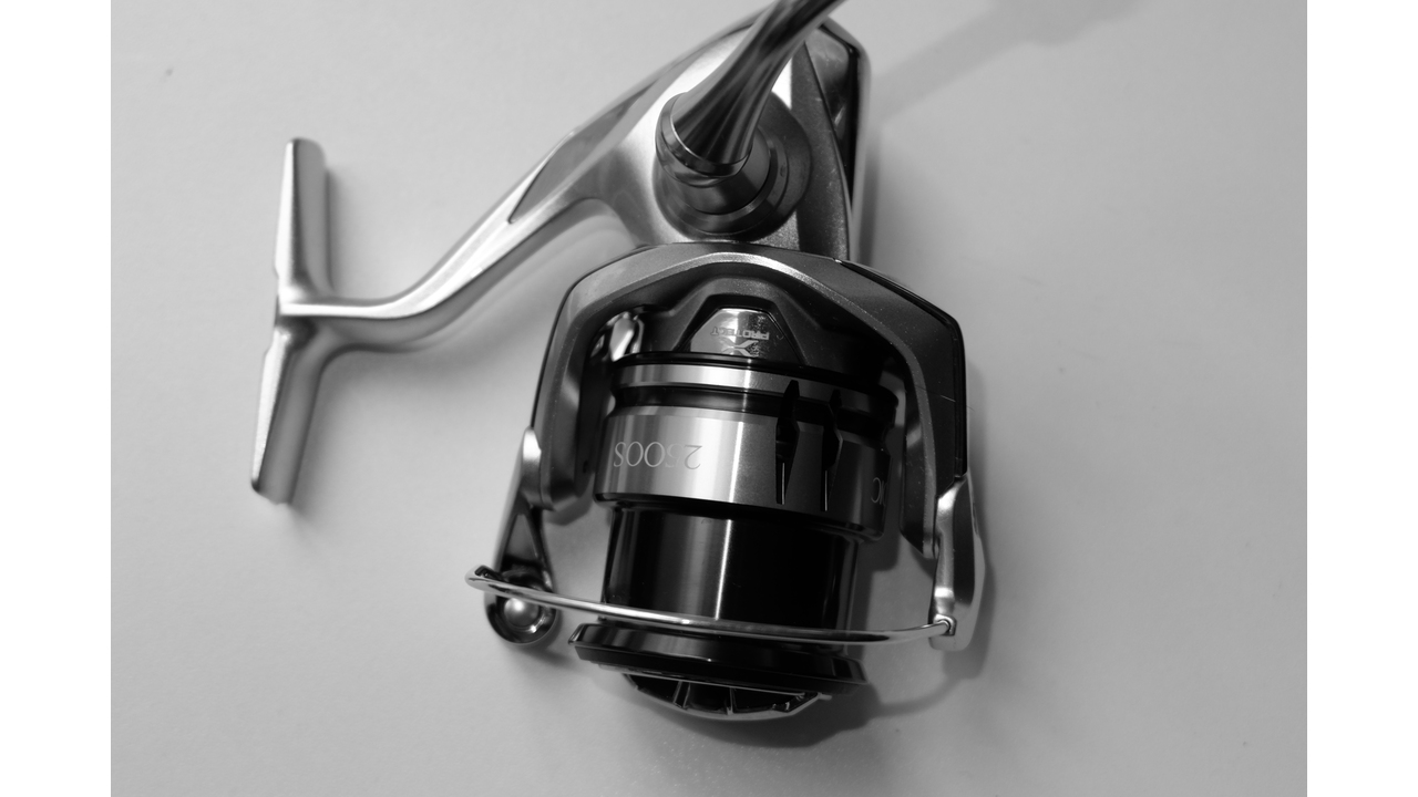 Катушка спиннинговая shimano stradic 19 2500s с то!!!!!