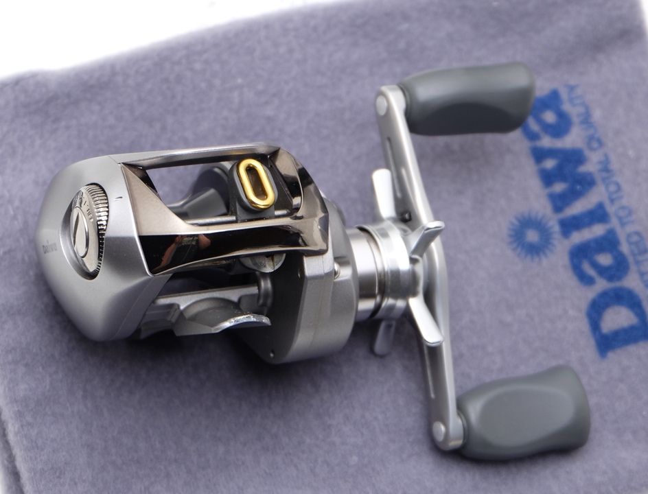 Катушка мультипликаторная daiwa td-z 103ml c коробкой,чехлом