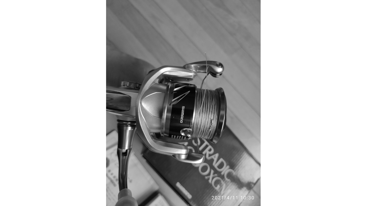 Катушка спиннинговая shimano stradic 15 4000xgm Катушка спиннинговая shimano stradic 15 4000xgm