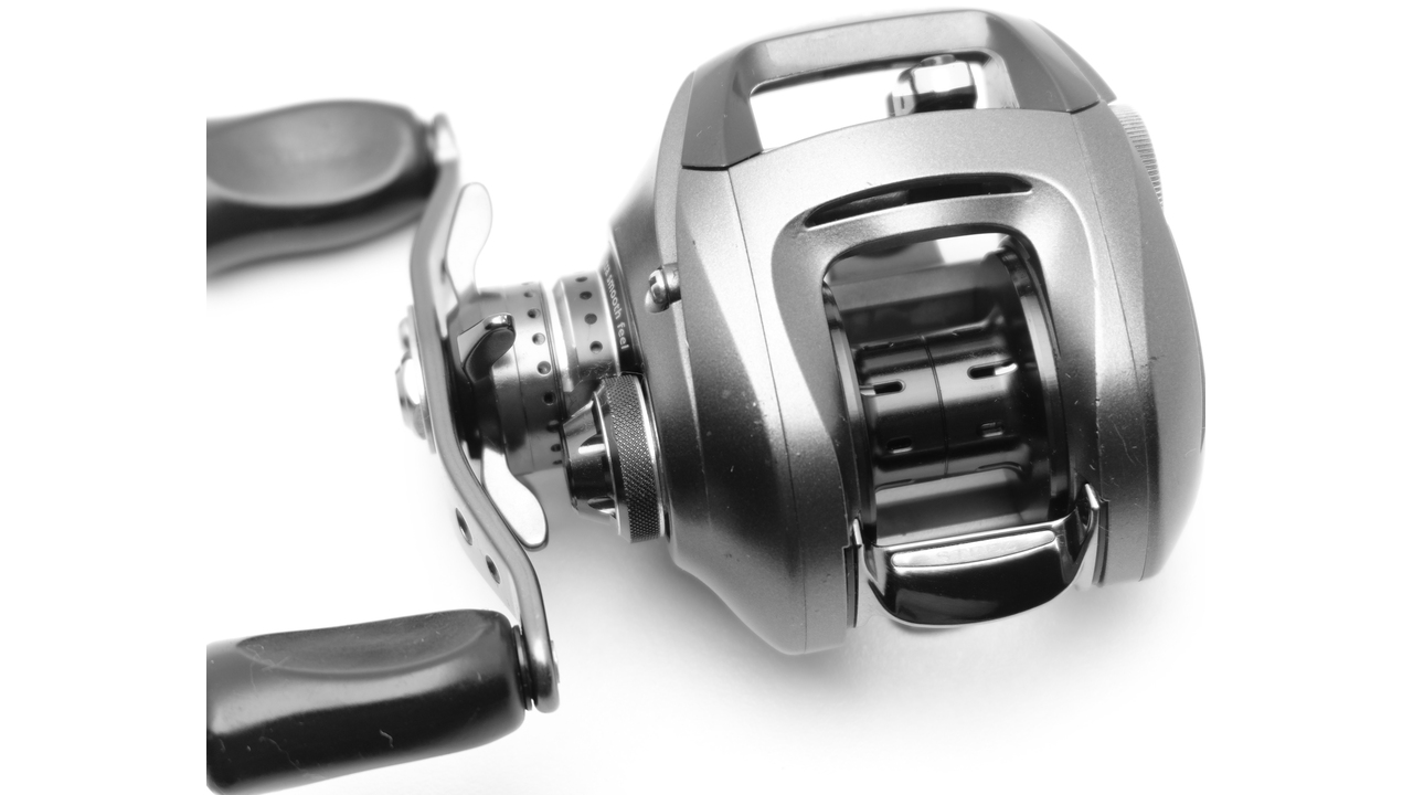 Мультипликаторная катушка daiwa steez 100hl суперсостояние с то