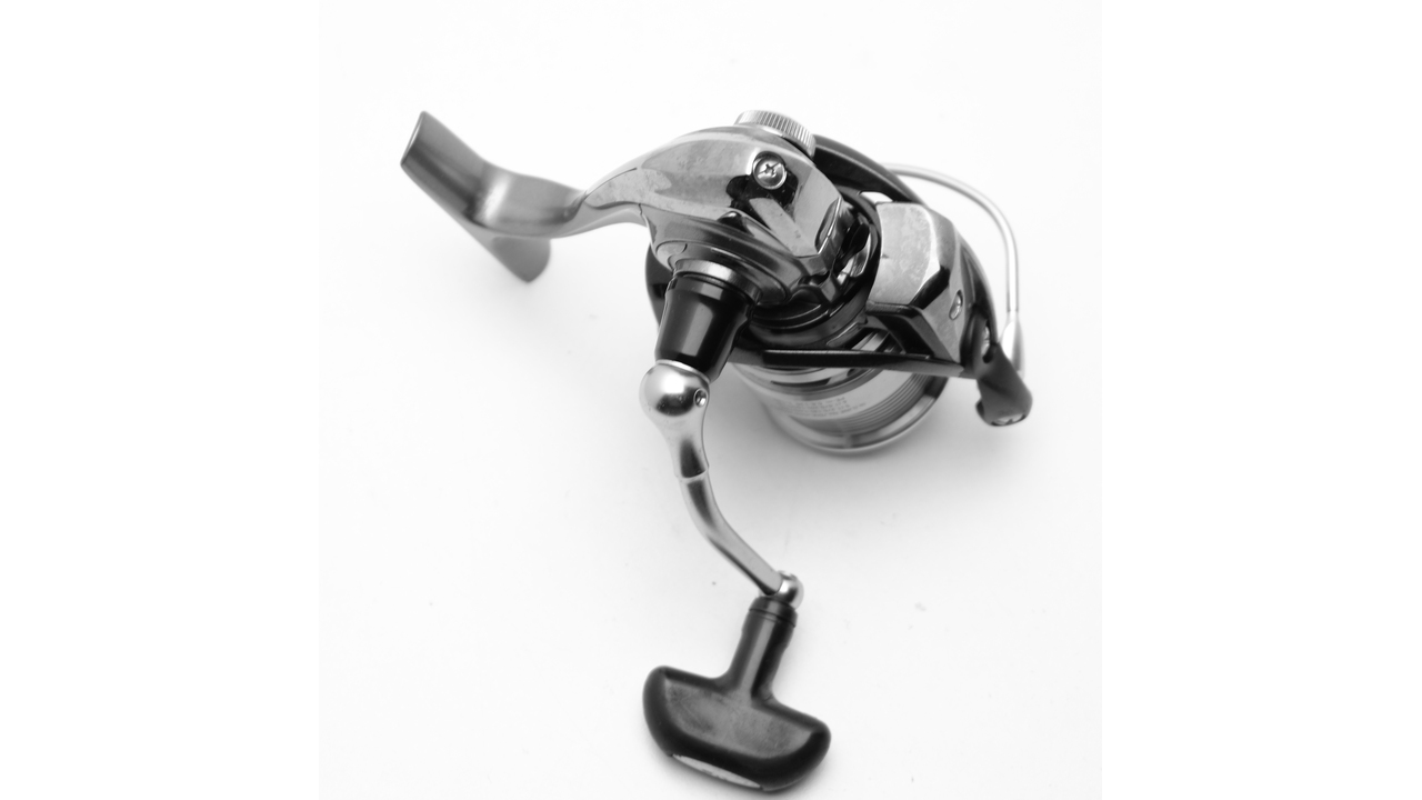 Катушка спиннинговая daiwa exceller 17 2506h суперцена!
