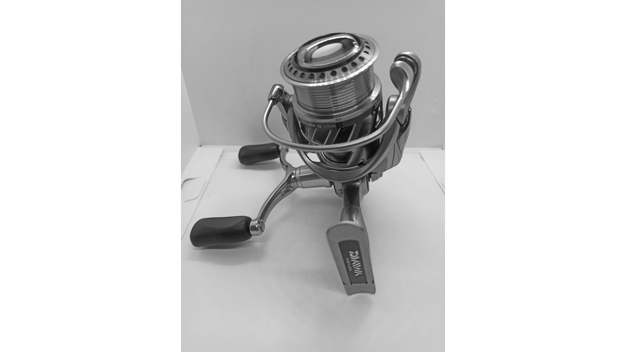 Катушка спиннинговая daiwa luvias 12 2500 