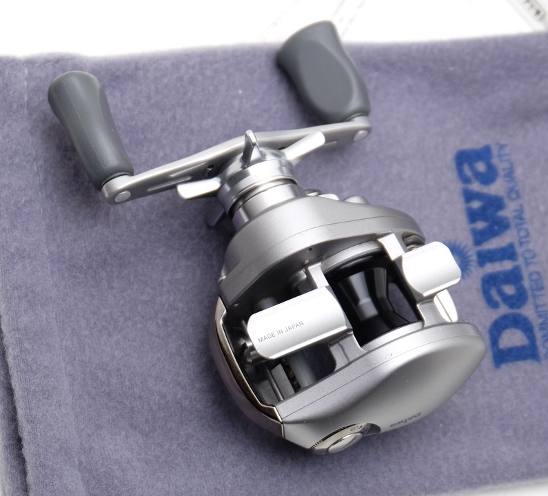 Катушка мультипликаторная daiwa td-z 103ml c коробкой,чехлом