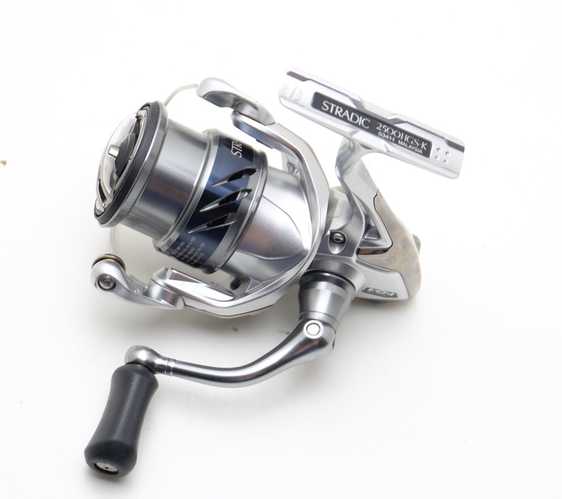 Катушка безинерционная shimano stradic 15 2500hgs jdm