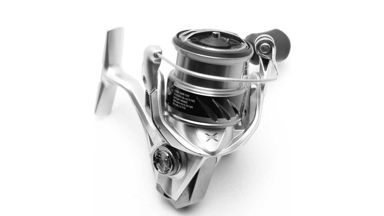 Катушка shimano stradic 15 2500hgs новогодняя цена!