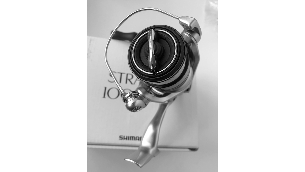 Катушка спиннинговая shimano stradic 19 1000hg суперцена!