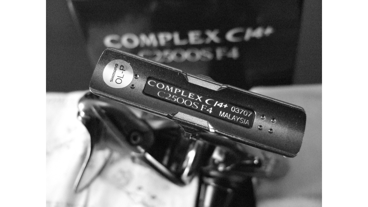 Shimano 17 complex ci4+ c2500s f4
