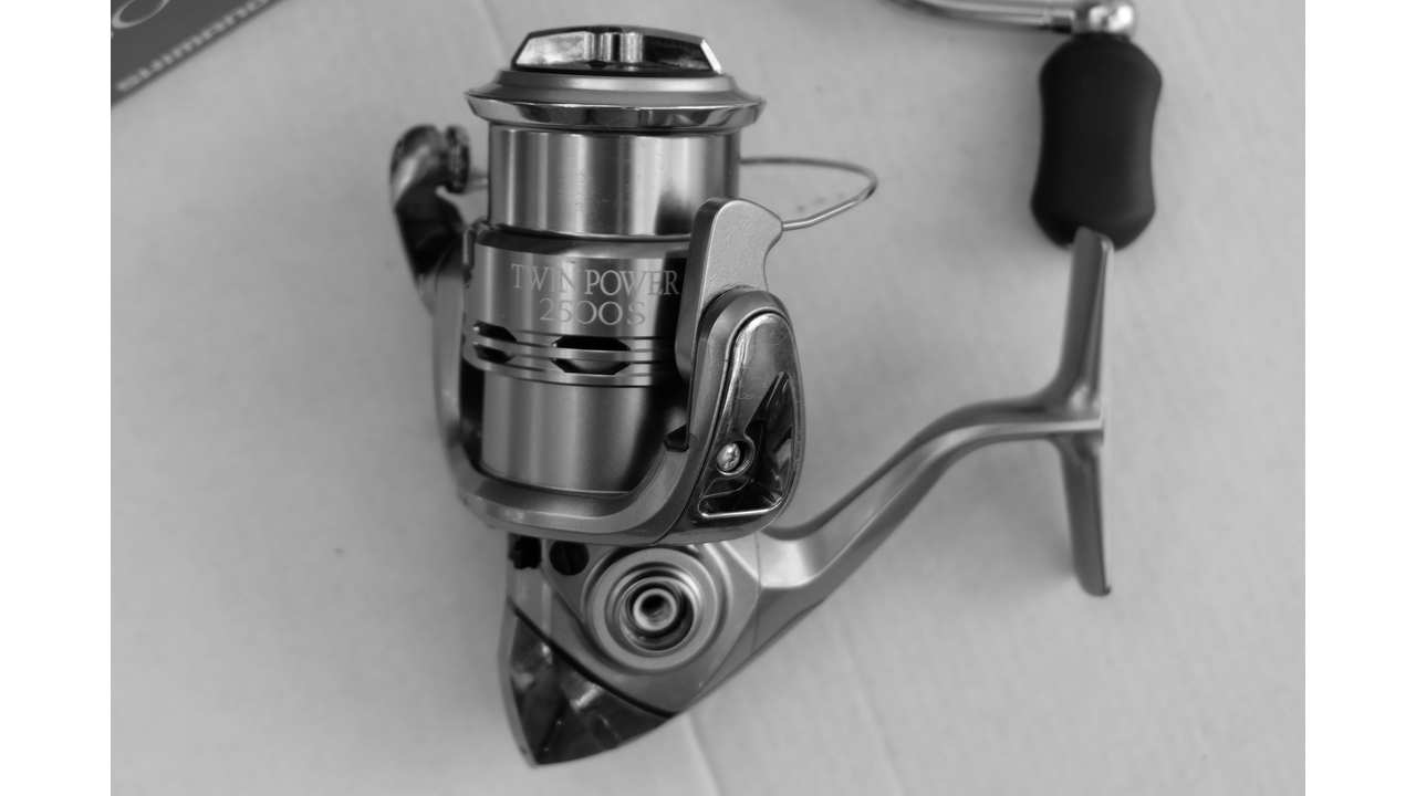 Shimano twinpower 11 2500s с то полный комплект суперцена