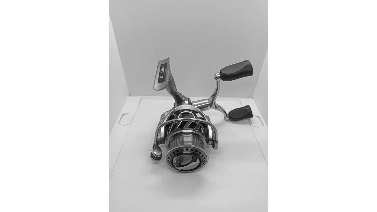 Катушка спиннинговая daiwa luvias 12 2500 