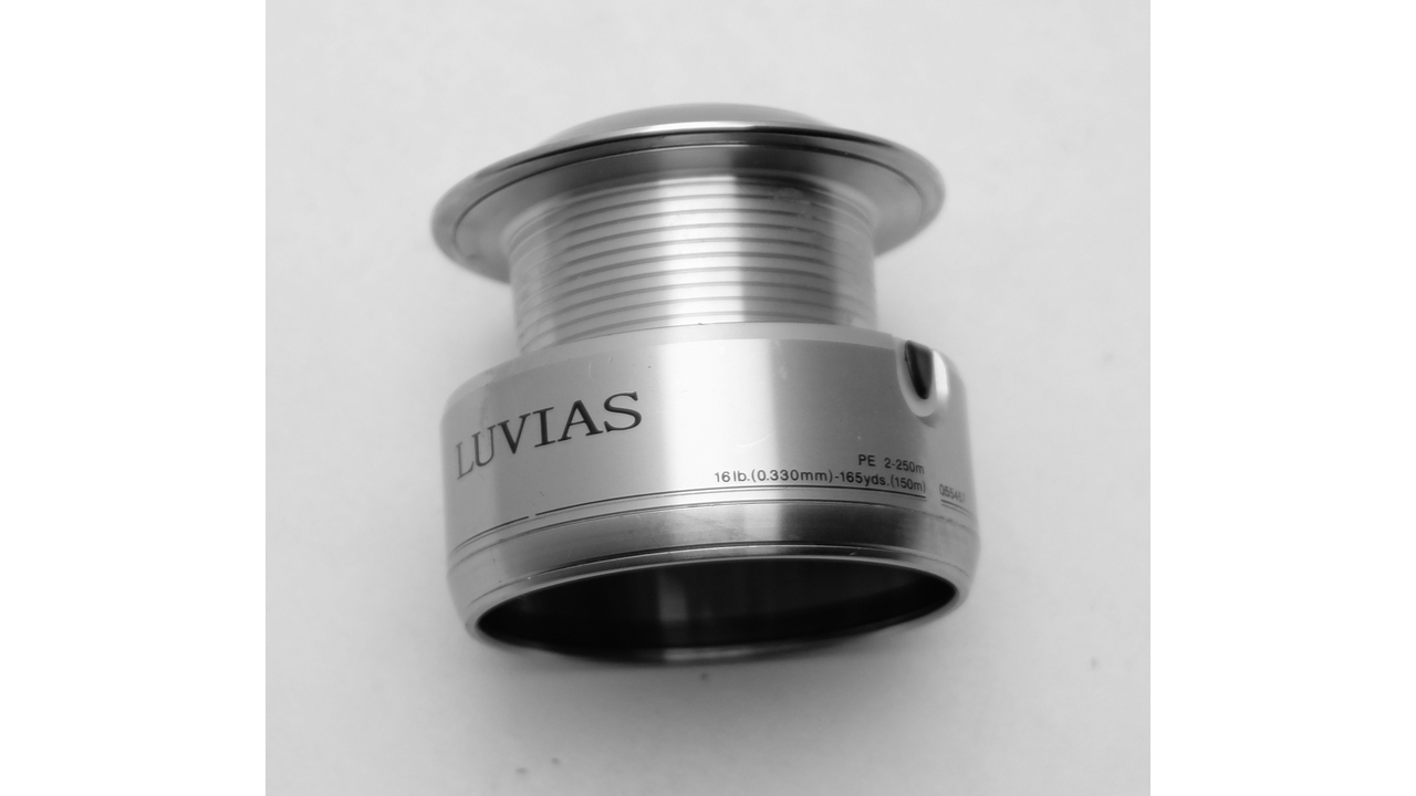 Шпуля daiwa luvias 07 3000