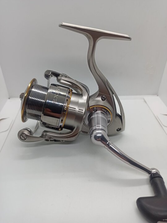 Катушка спиннинговая daiwa exist 05 2508r
