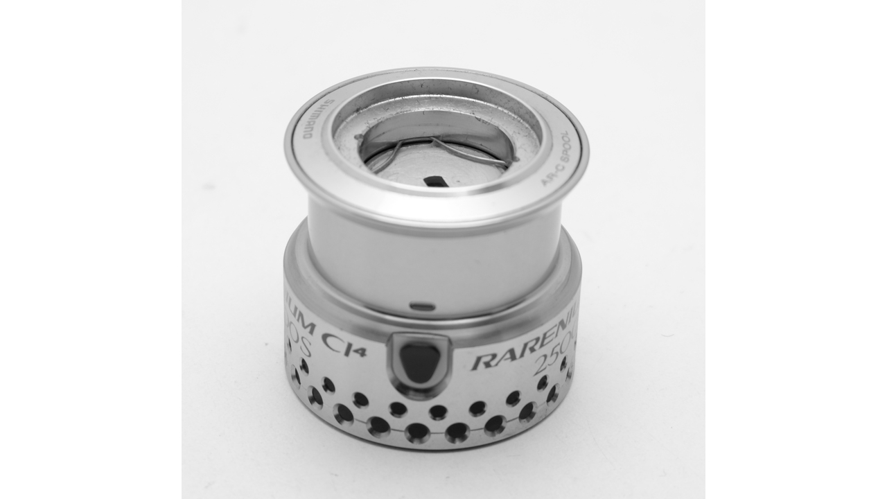 Шпуля shimano rarenium 2500s 09 ci4