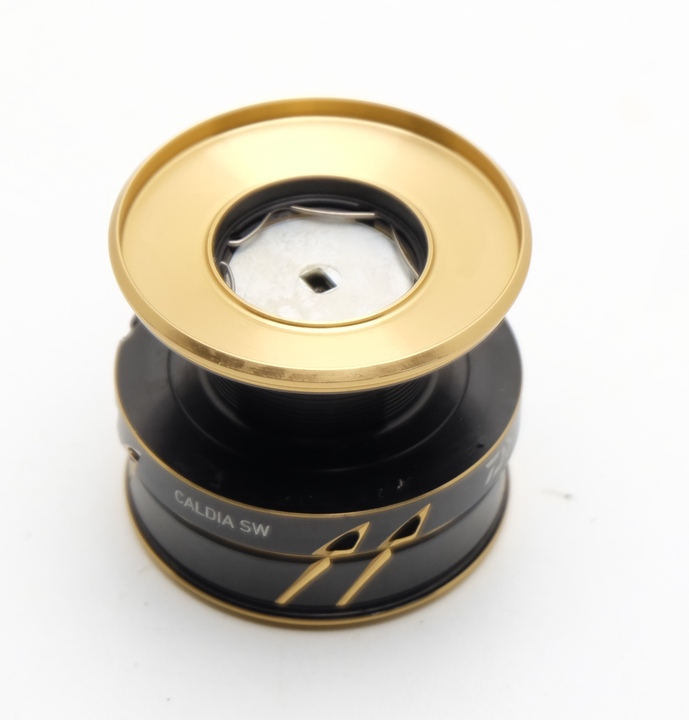 Шпуля daiwa 22 caldia sw 4000-cxh