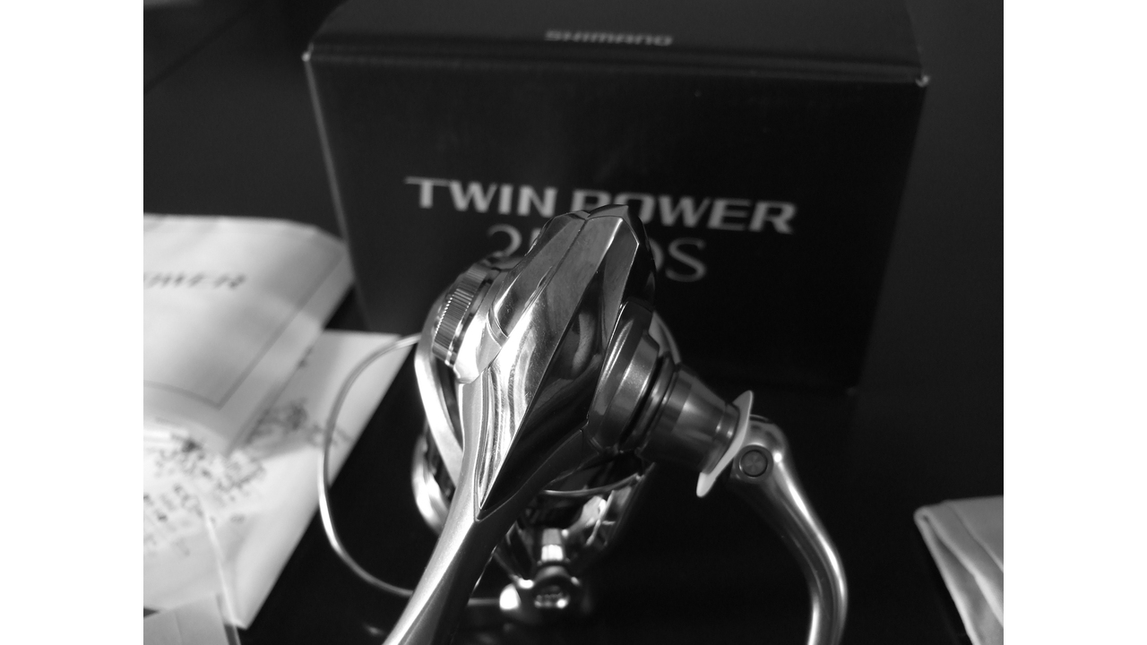 Shimano 15 twin power 2500s