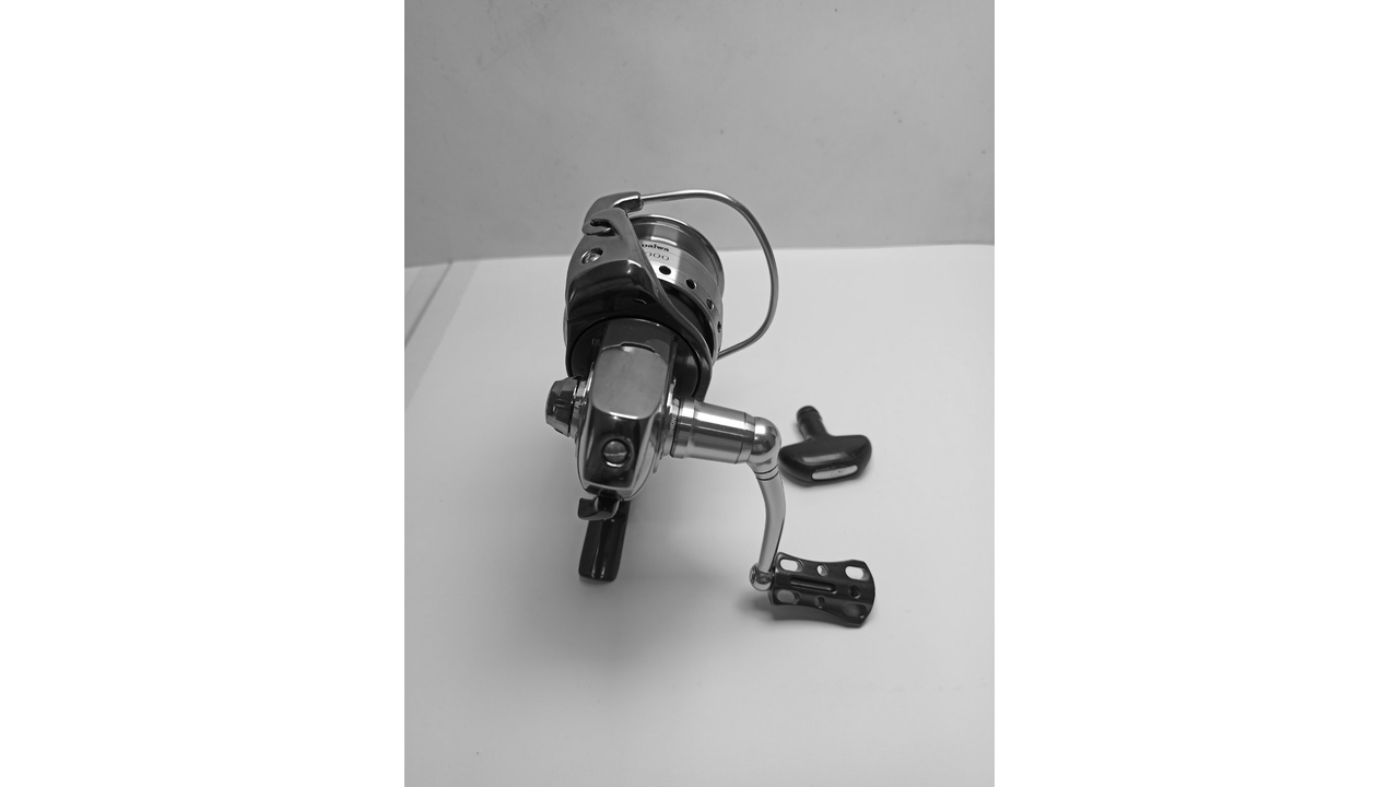 Катушка спиннинговая daiwa certate 04 3000 custom body