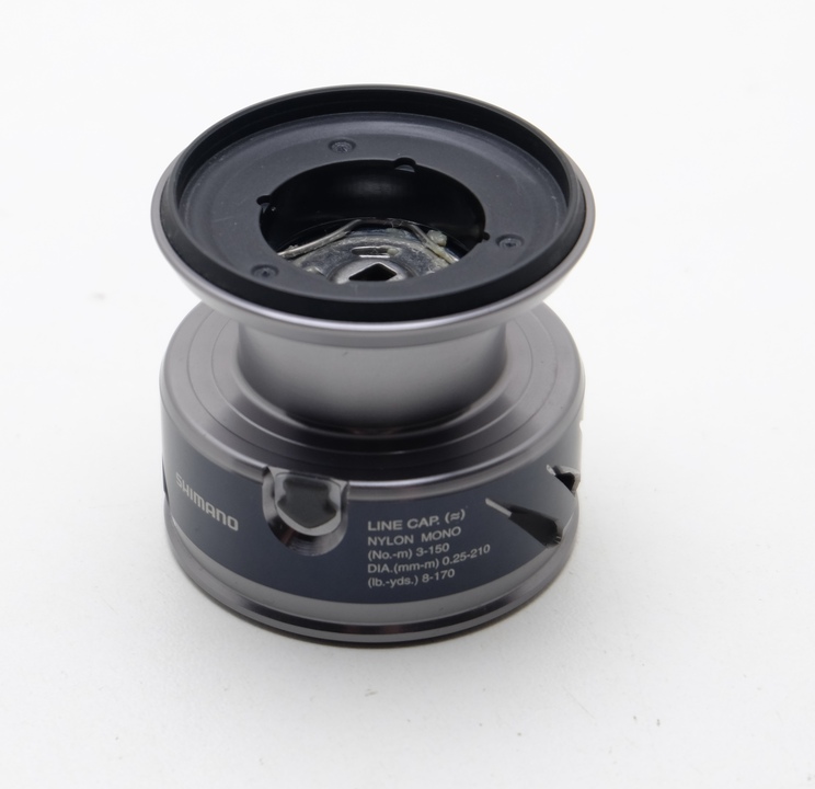 Шпуля shimano stradic 15 c3000/2500 Шпуля shimano stradic 15 c3000/2500