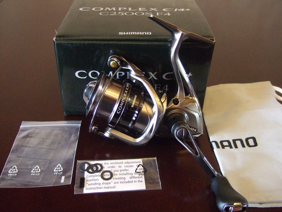 Shimano 17 complex ci4+ c2500s f4