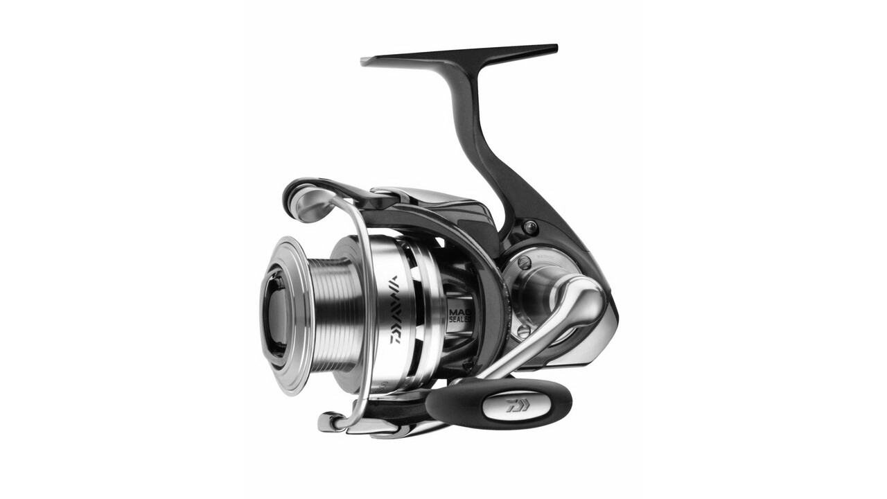 Дужка daiwa certate 10 3000 деталь на схеме под номером 44