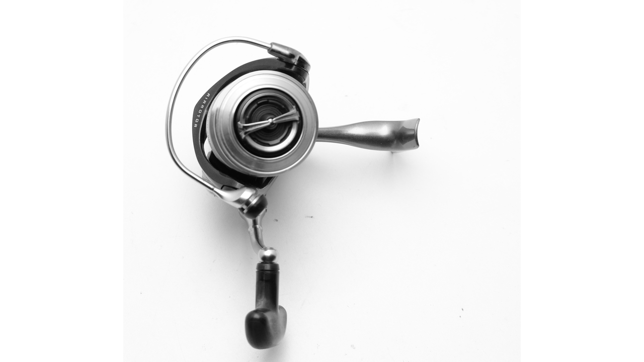 Катушка спиннинговая daiwa exceller 17 2506h суперцена!