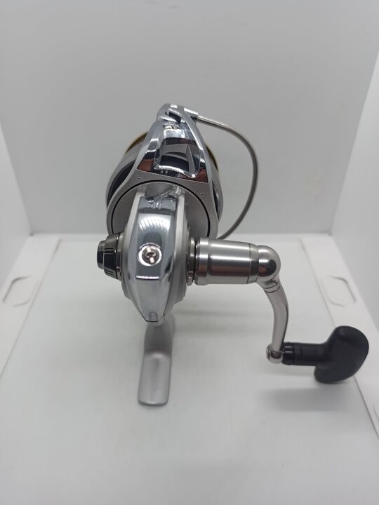 Катушка спиннинговая daiwa luvias 07 3000