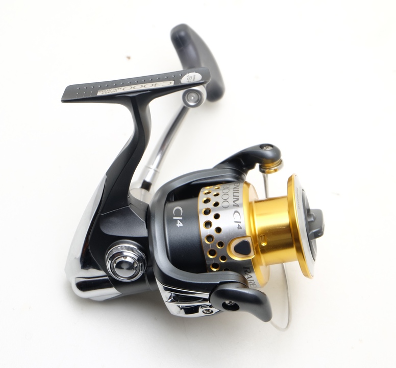 Катушка спиннинговая shimano rarenium 09 ci4 c3000 как новая!