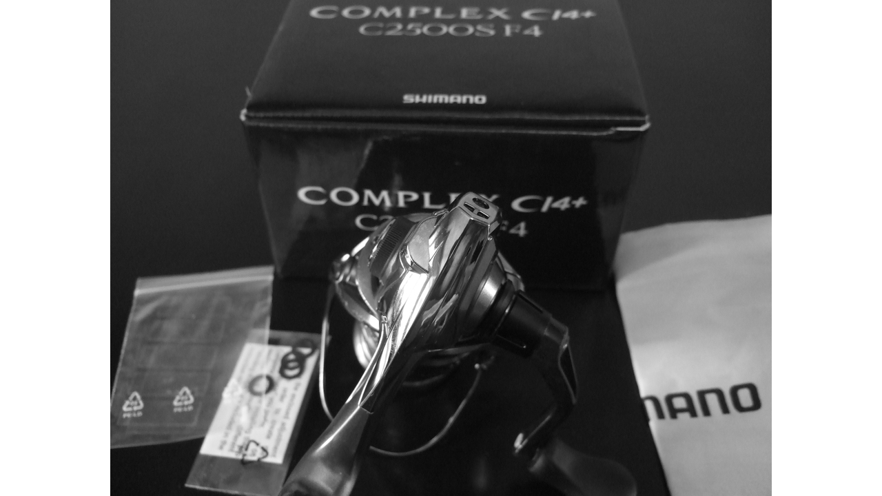 Shimano 17 complex ci4+ c2500s f4