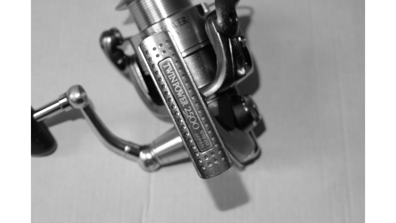 Shimano twinpower 05 2500 суперцена Shimano twinpower 05 2500 суперцена