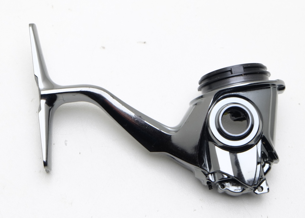 Корпус shimano stella 14 2500s деталь на схеме 72, 103, 144
