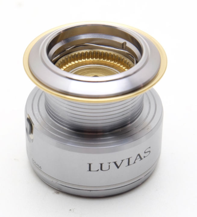 Шпуля daiwa luvias 07 2500r
