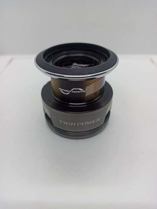 Шпуля shimano twinpower 24 4000pg
