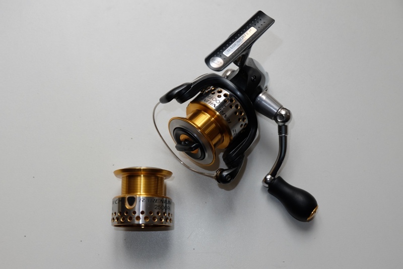 Спиннинговая катушка shimano rarenium 09 2500fa c двумя шпулями 