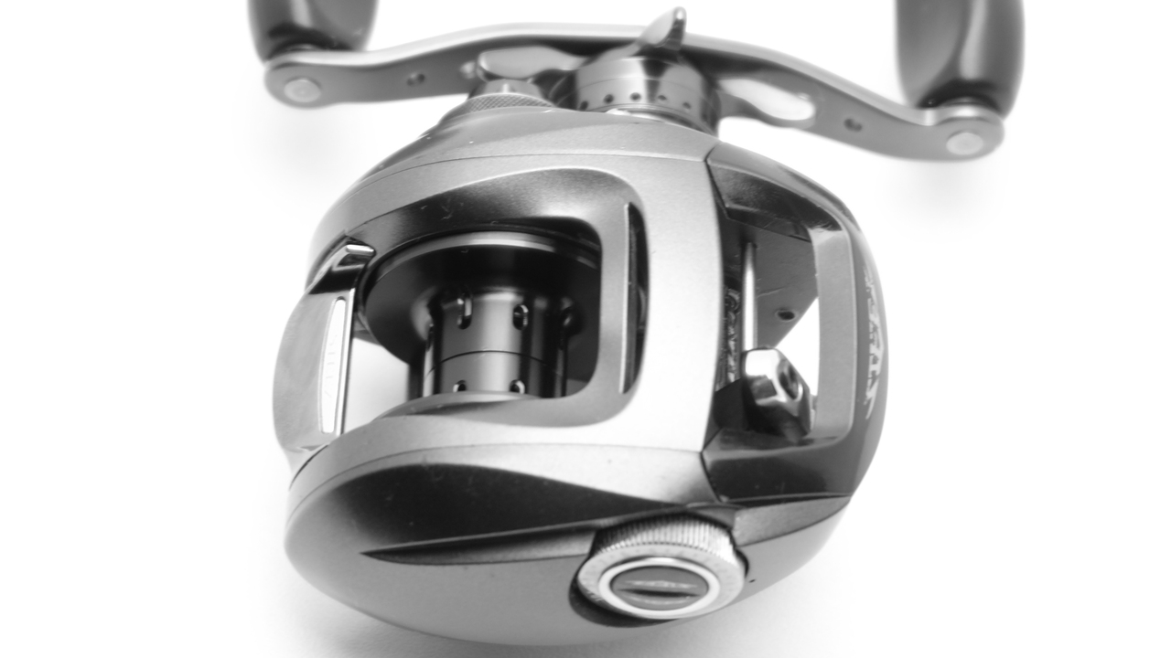 Мультипликаторная катушка daiwa steez 100hl суперсостояние с то