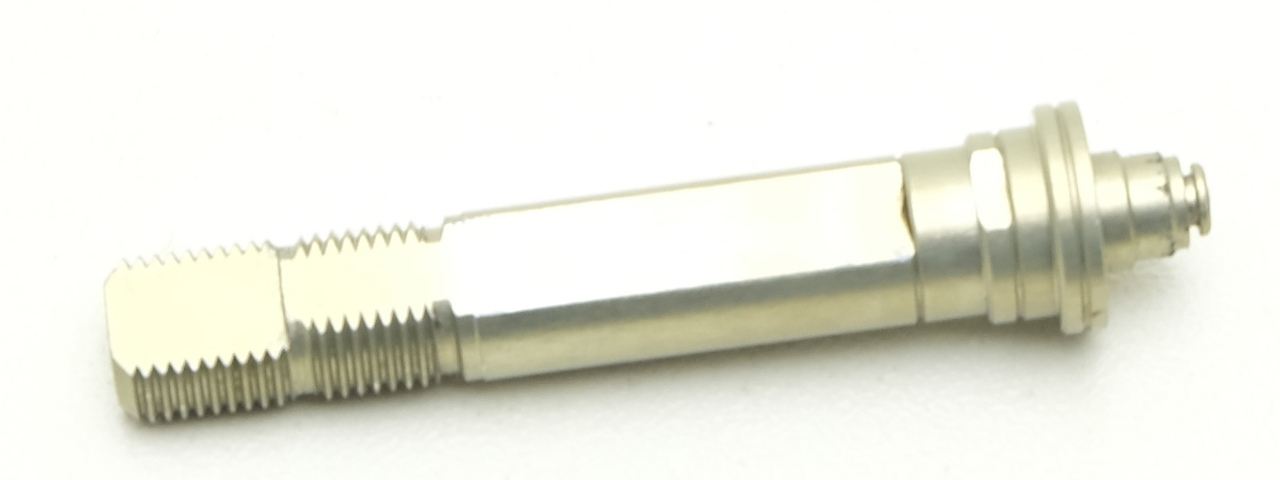 Вал daiwa zillion 7.3 limited edition left hand  деталь на схеме №24