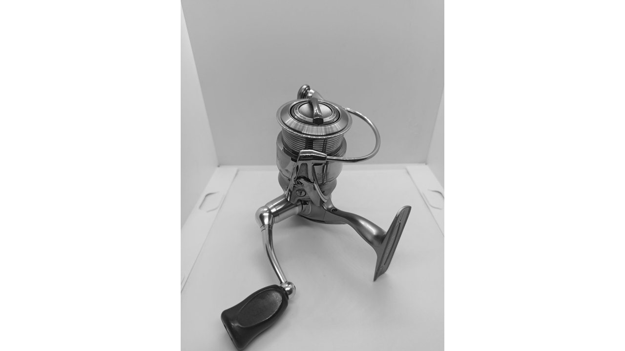Катушка безынерционная daiwa exist 05 2508