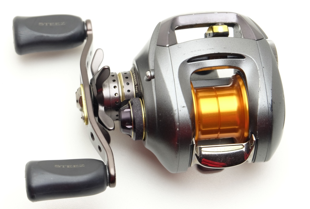 Мультипликаторная катушка daiwa 06 steez 100hl 