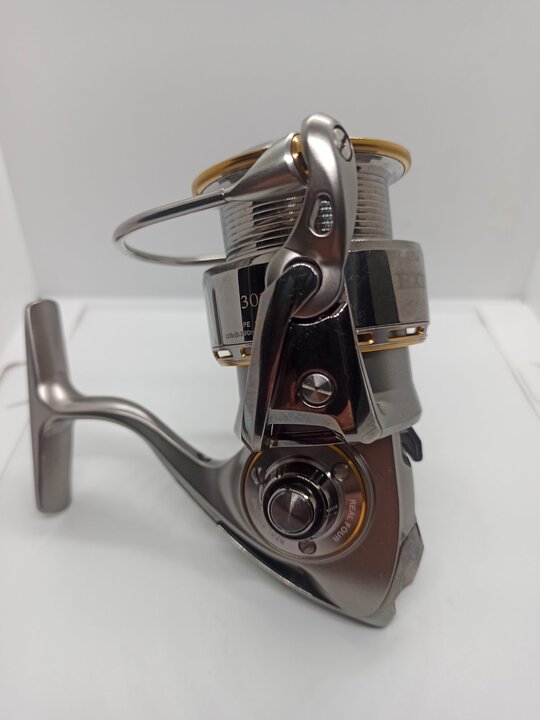 Катушка спиннинговая daiwa exist 05 3012