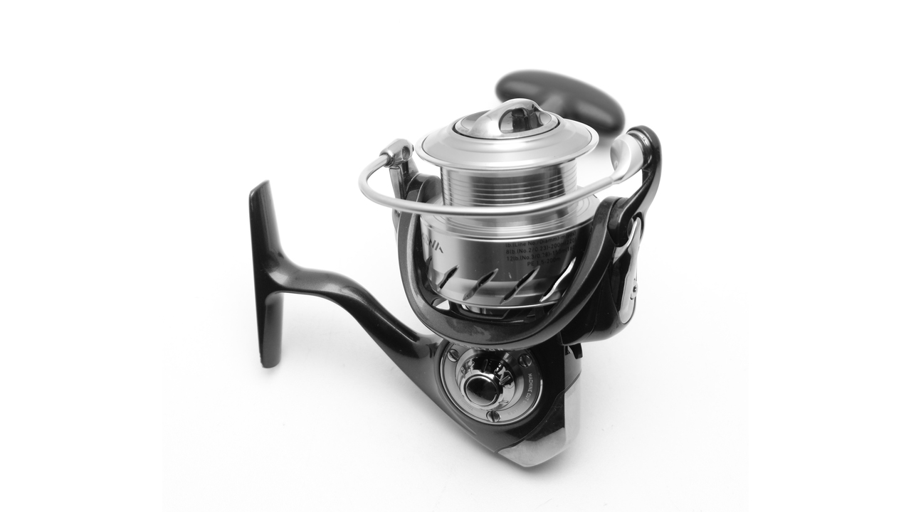 Катушка cпиннинговая daiwa certate 10 3000 суперцена!