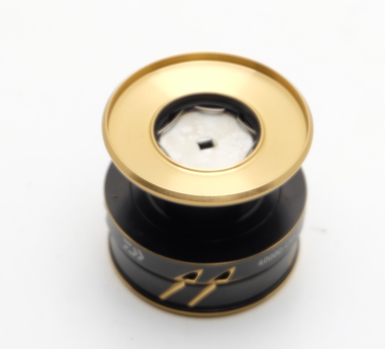 Шпуля daiwa 22 caldia sw 4000-cxh