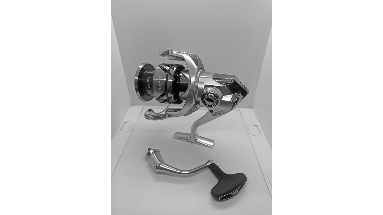 Катушка безынерционная shimano stradic 23 4000